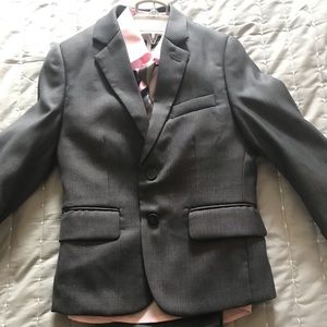 Boy’s Suit Sz. 6